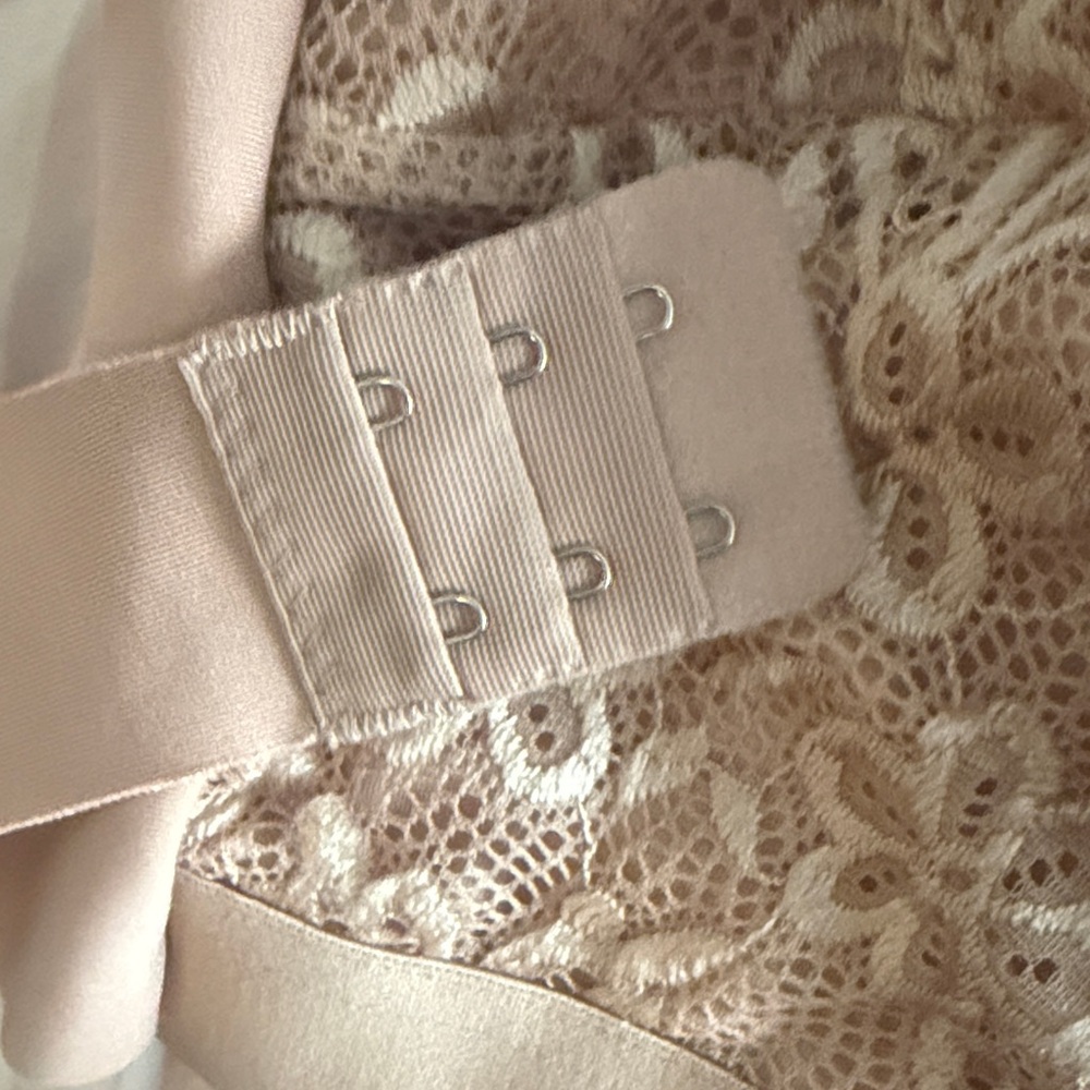 2 Elegant Lace Bralettes in Cream and Black, Like New - Picture 4 of 15